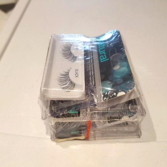Ardell #116 Package Of 4- Profesional Natural EyeLashes-.makeup - Picture 3 of 5
